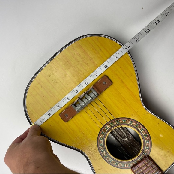 Vintage Yamaha TN 70s Japan Acoustic Style Metal Toy Deluxe Classic Guitar - Picture 7 of 7